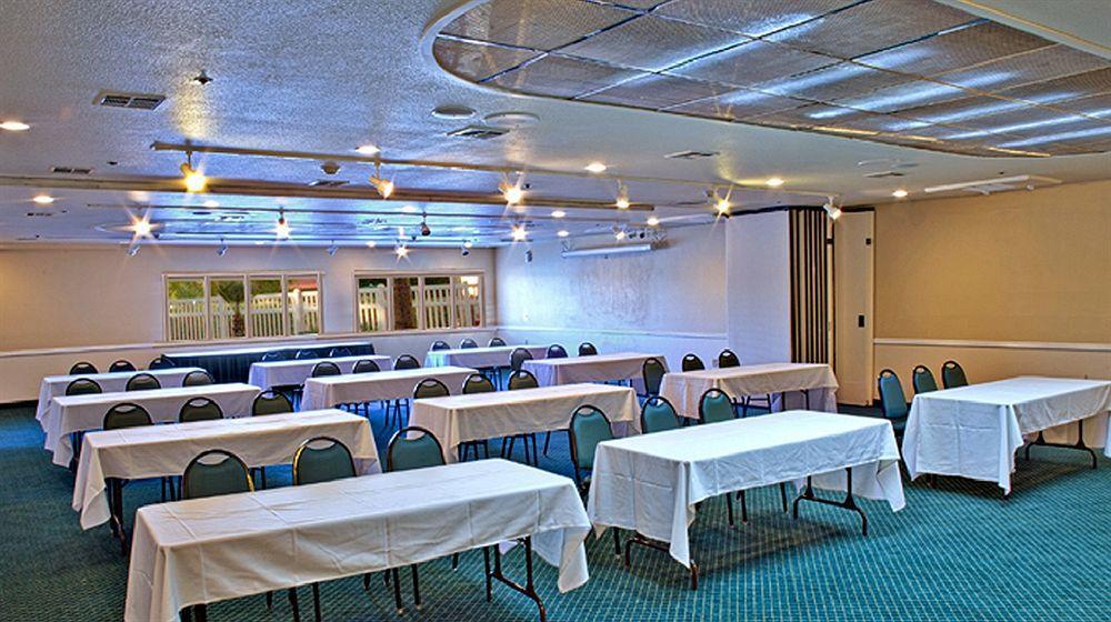 Windmill Suites Surprise - Phoenix, Ascend Hotel Collection Eksteriør bilde
