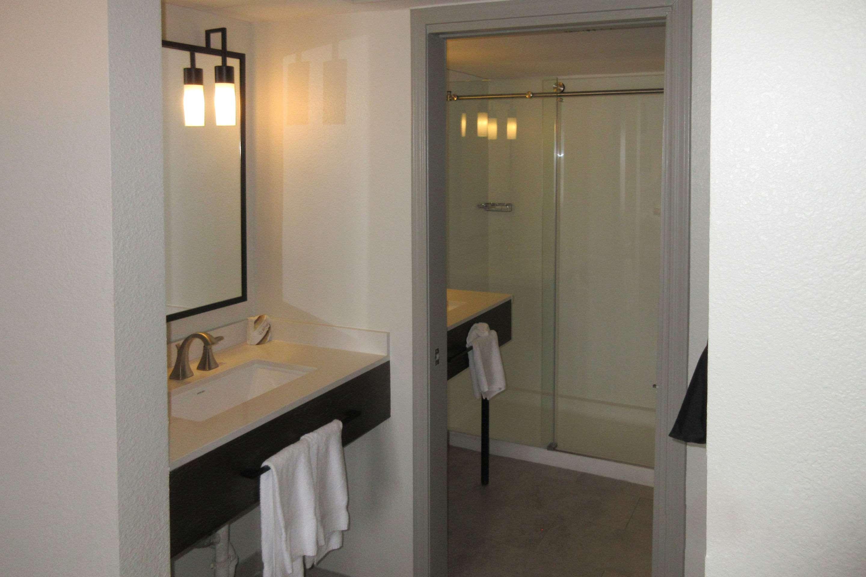 Windmill Suites Surprise - Phoenix, Ascend Hotel Collection Eksteriør bilde