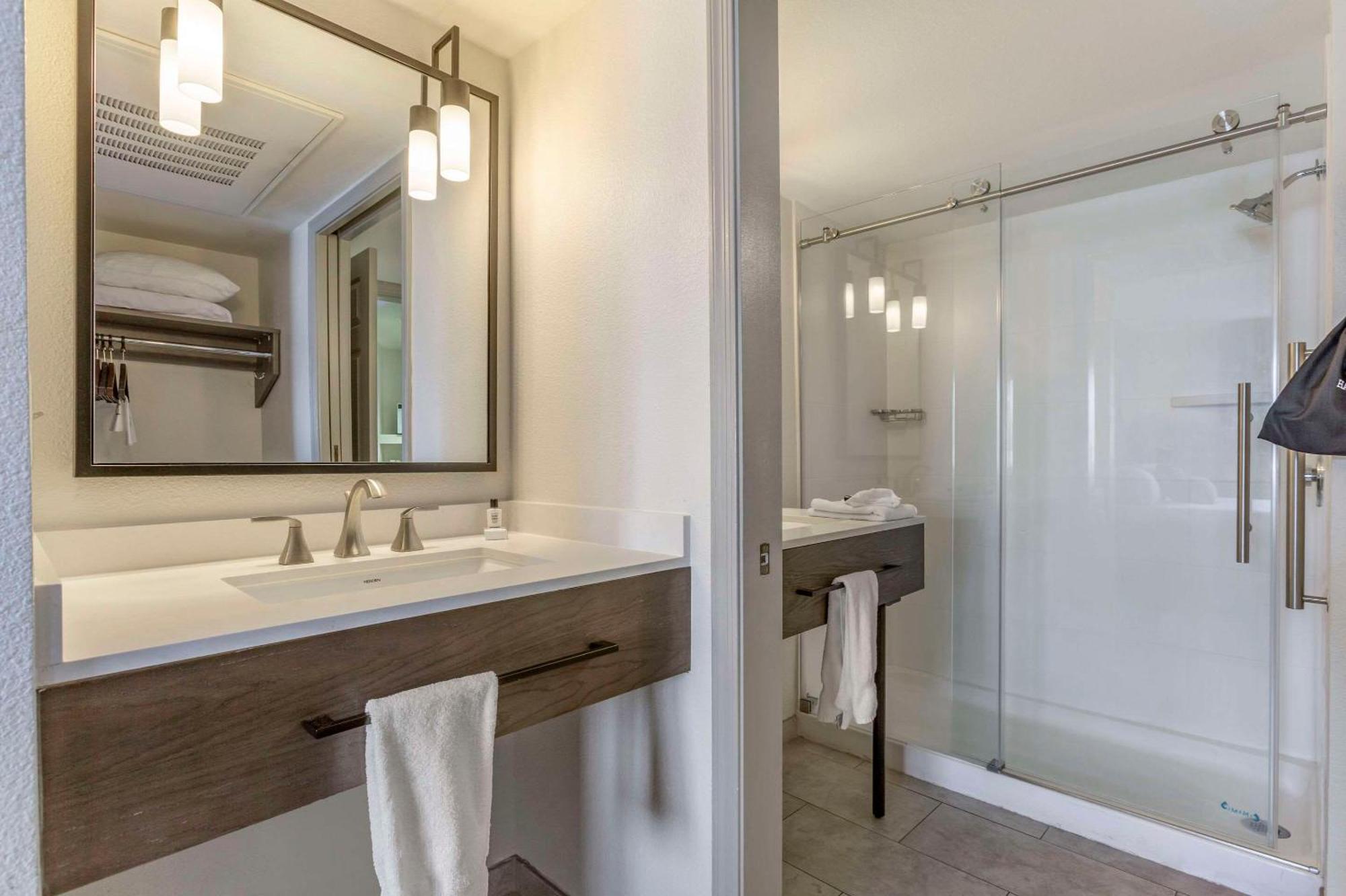 Windmill Suites Surprise - Phoenix, Ascend Hotel Collection Eksteriør bilde