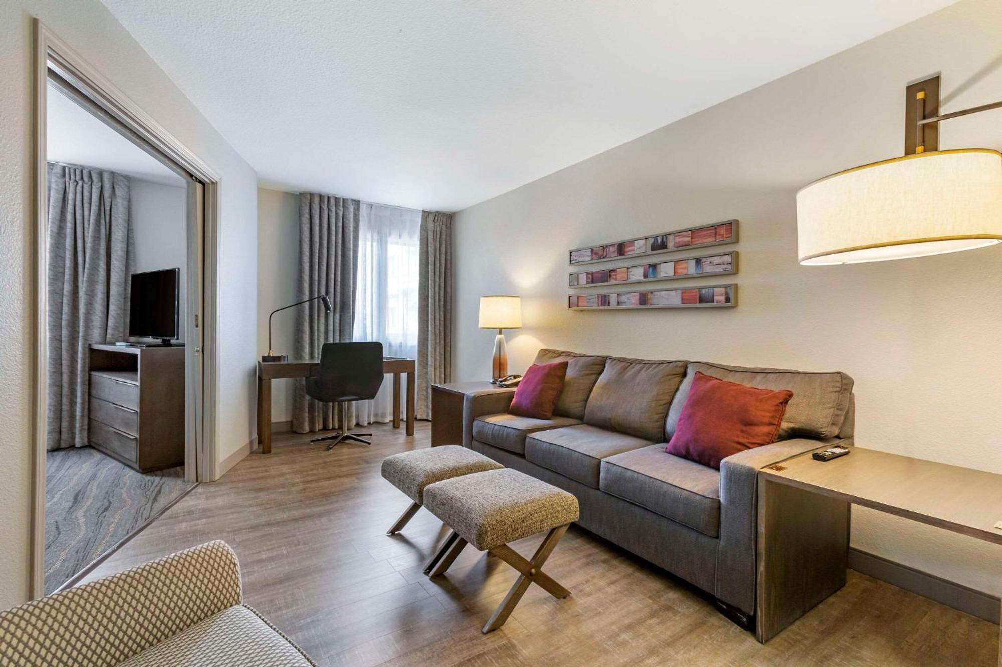 Windmill Suites Surprise - Phoenix, Ascend Hotel Collection Eksteriør bilde